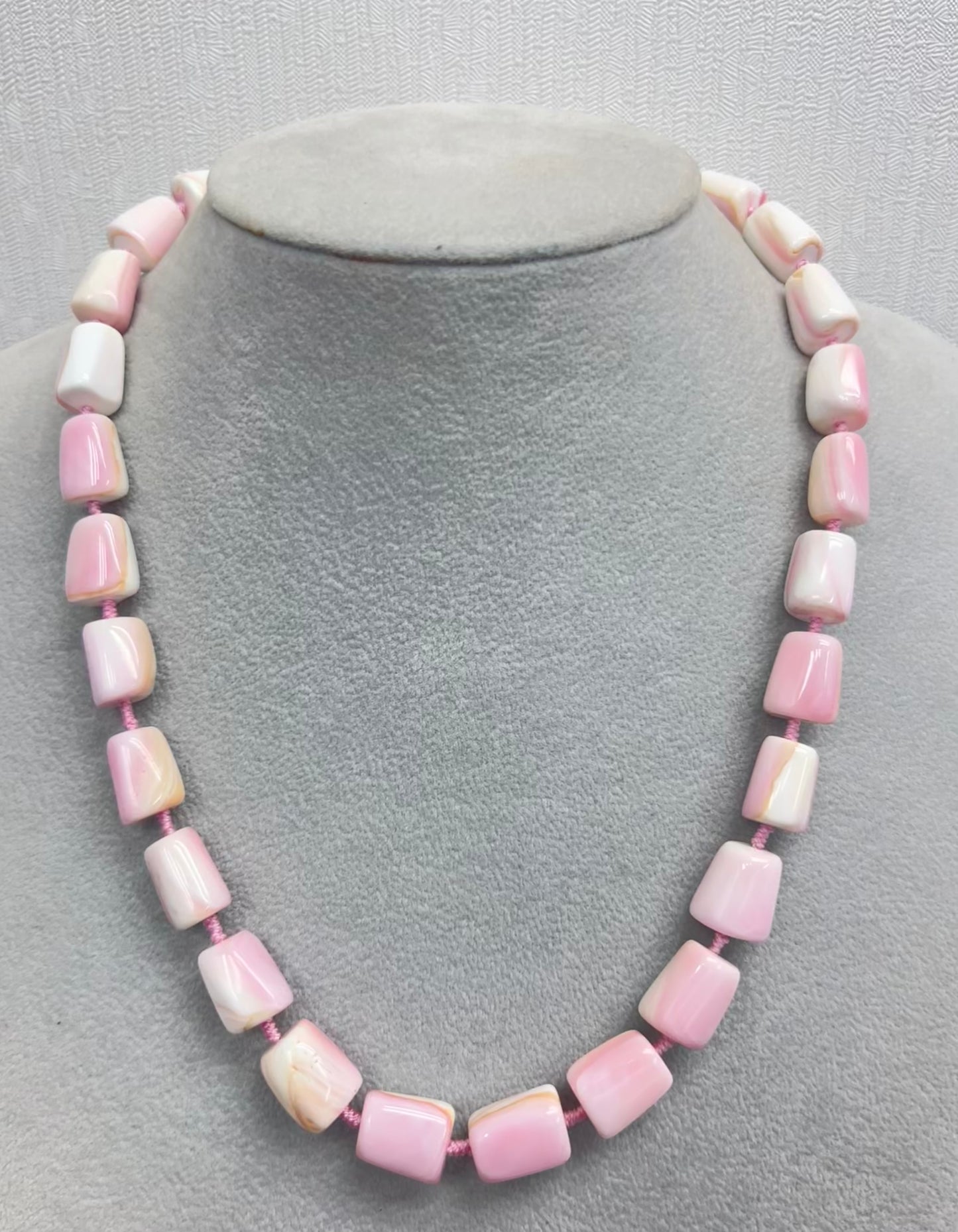 Pink Shell Free Size Tube Shape Graduated Necklace
