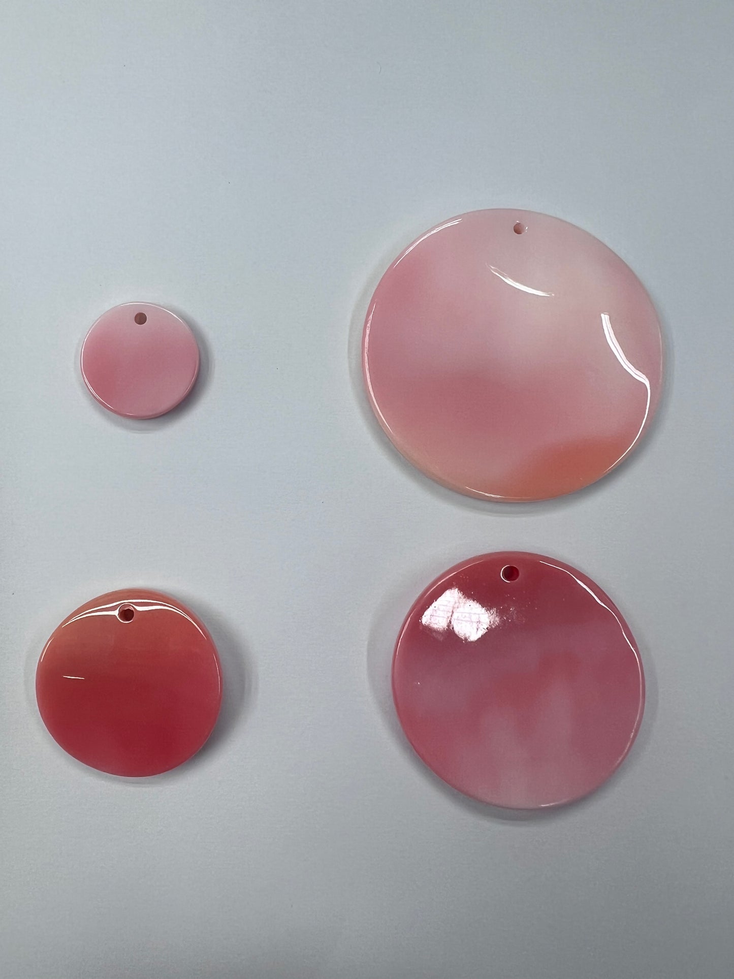 (Top) Pink Conch Shell Round Shape Pendant 15mm~50mm