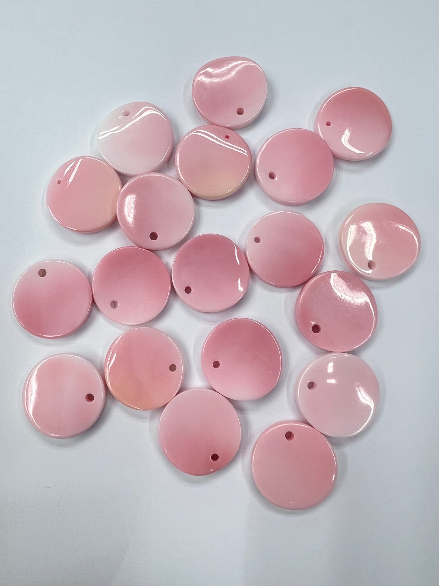 (Top) Pink Conch Shell Round Shape Pendant 15mm~50mm