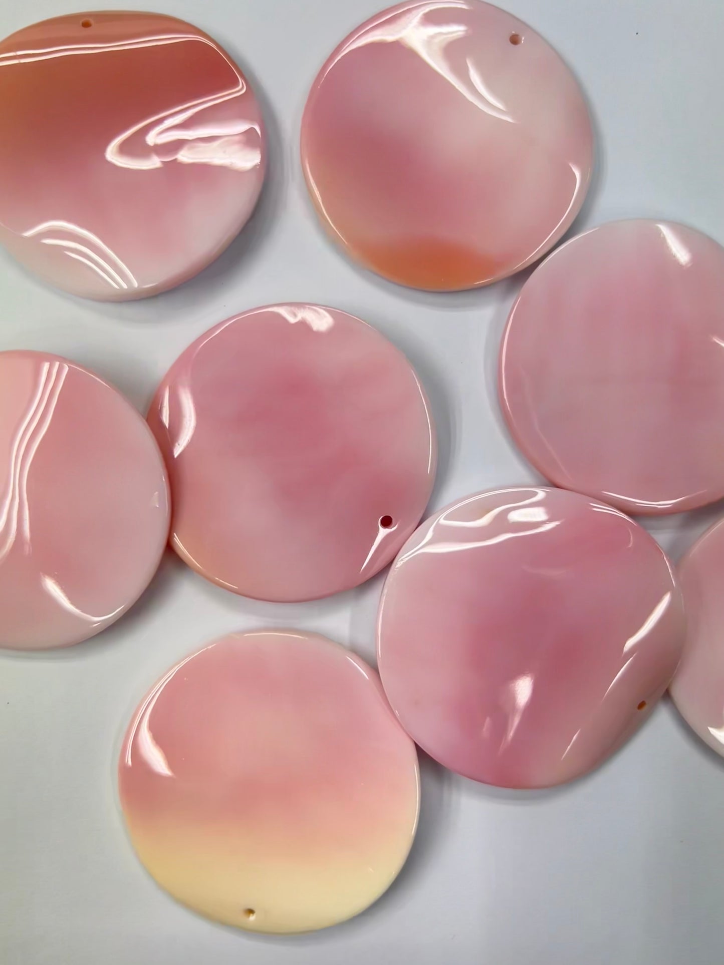 (Top) Pink Conch Shell Round Shape Pendant 15mm~50mm