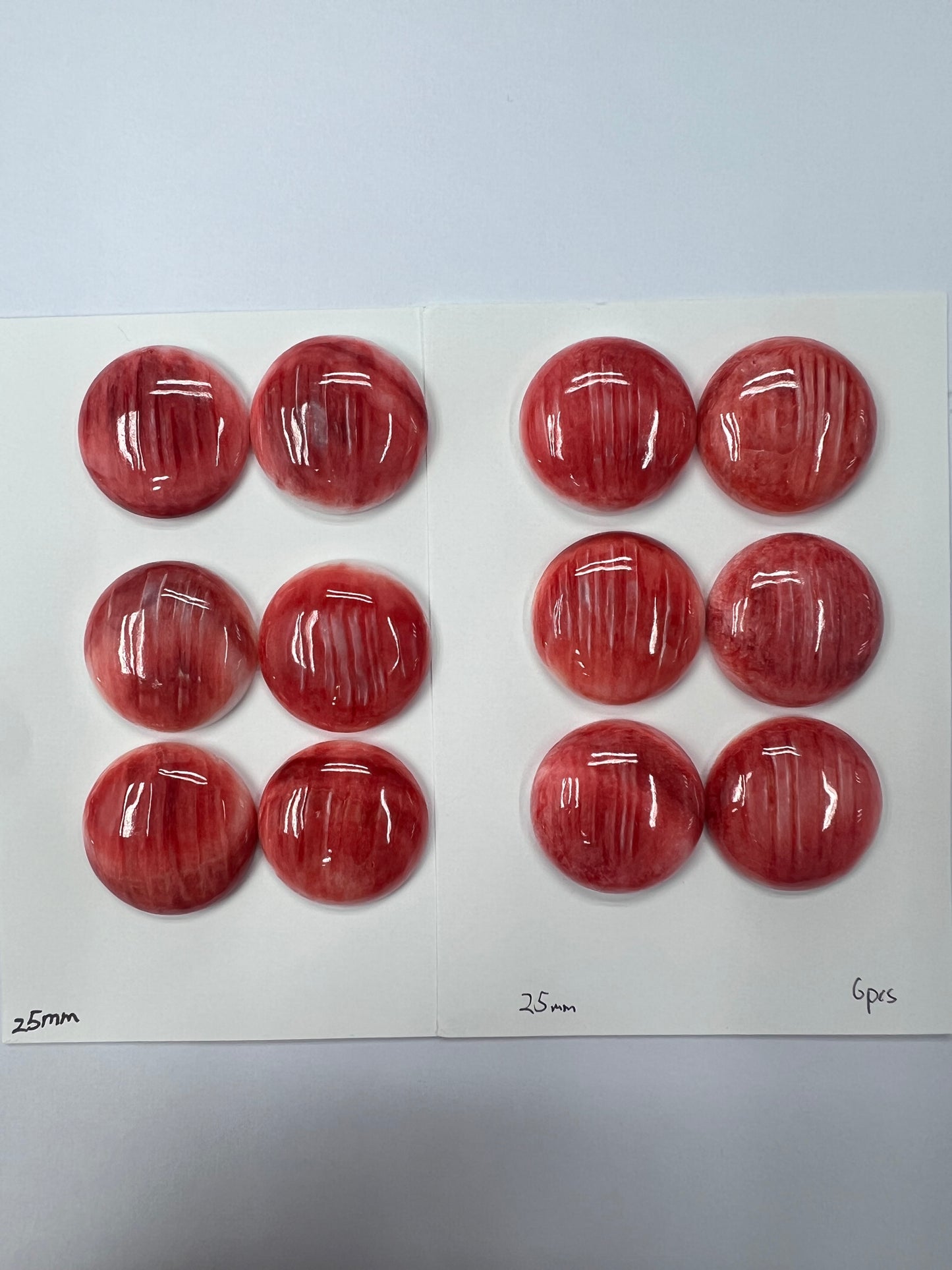 Red Natural Spiny Oyster Shell Round Cab 20~30mm