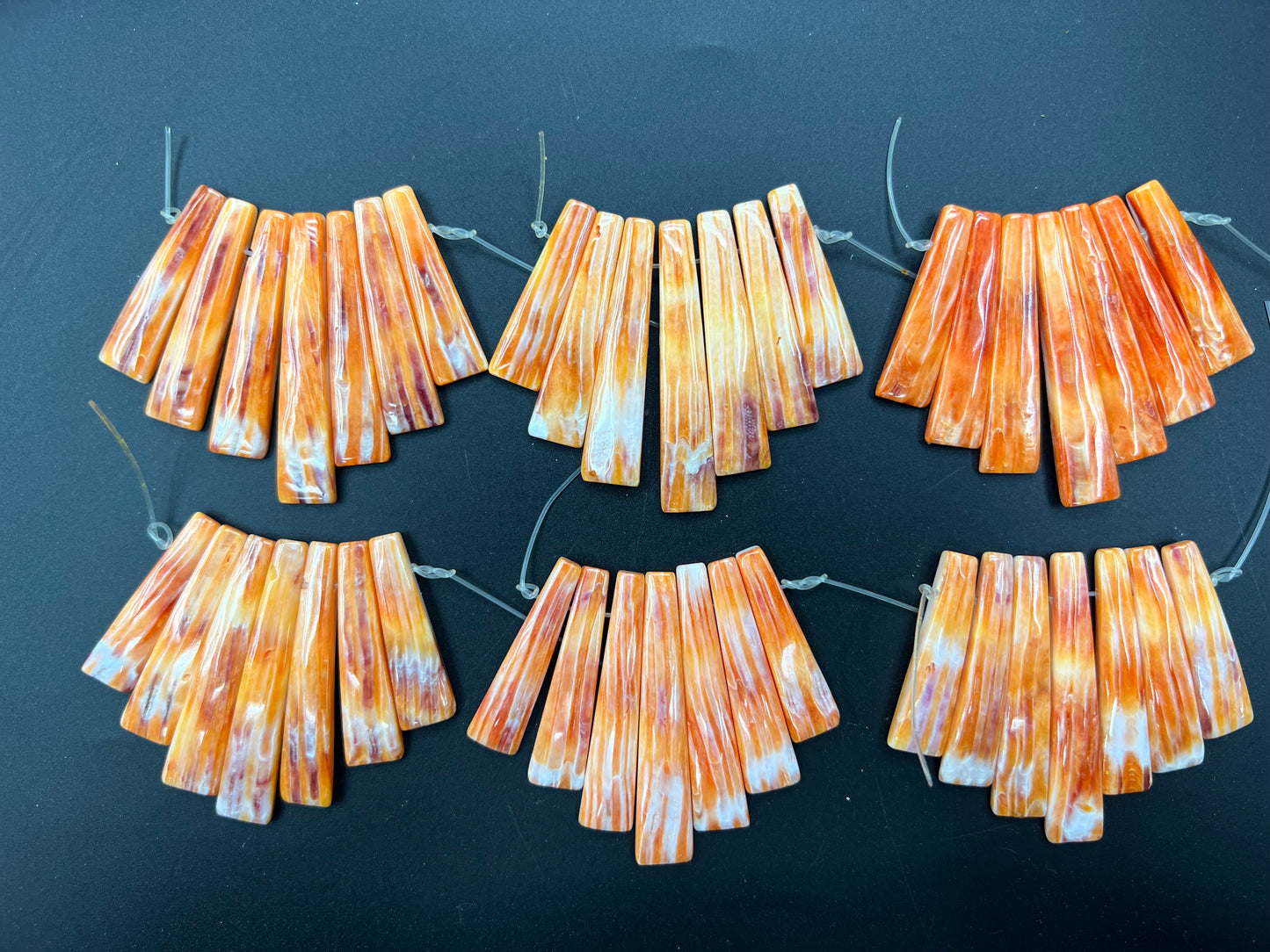 (Red/Orange) Spiny Oyster Side-drilled Long Chips Graduated