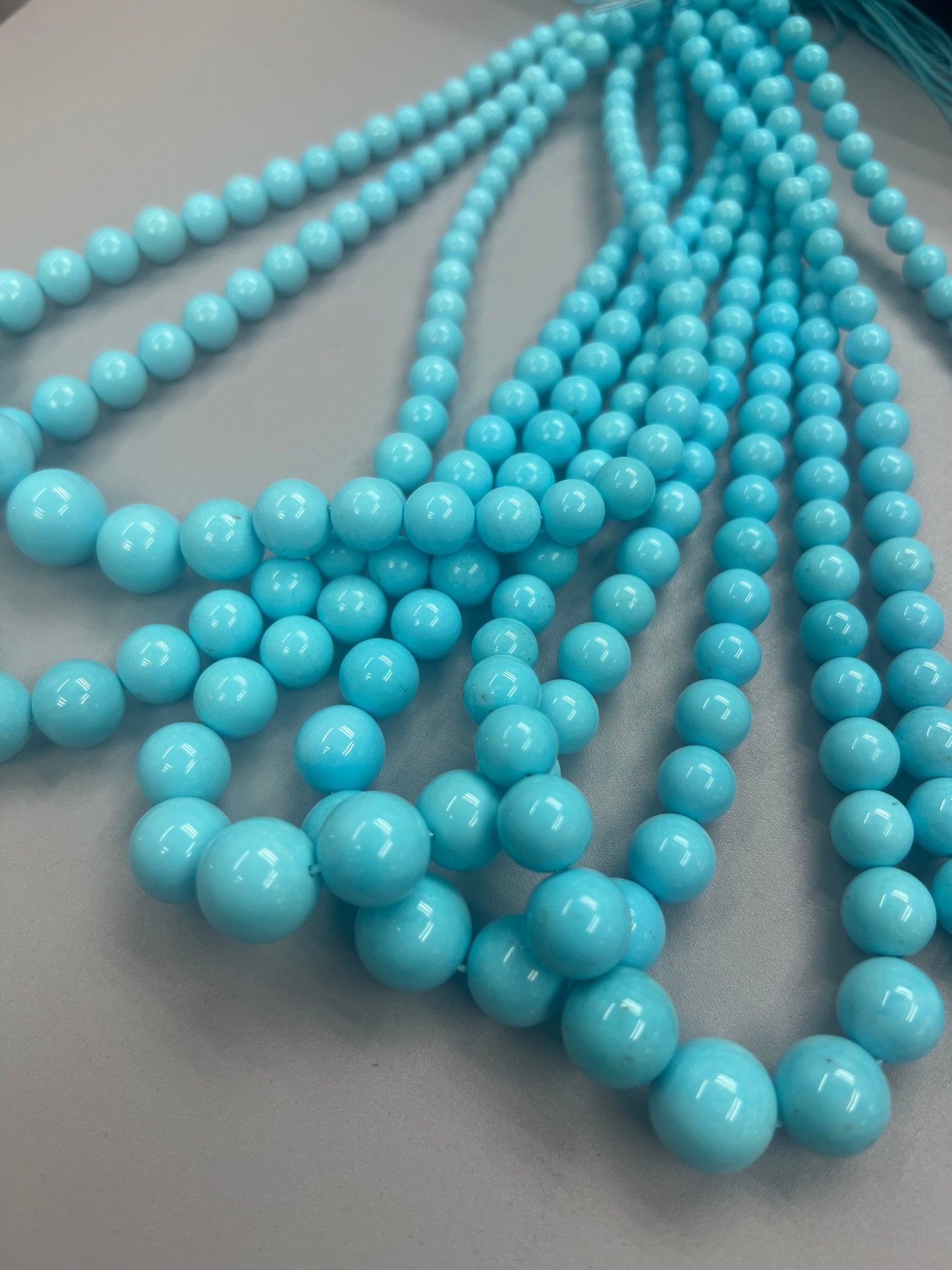 (Top+) Natural Turquoise Round Beads Graduated 6-14mm