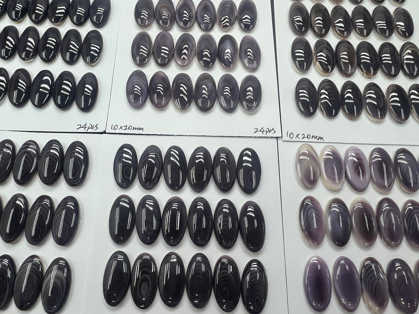 Natural Wampum Oval Cab 10x20mm - 18x25mm