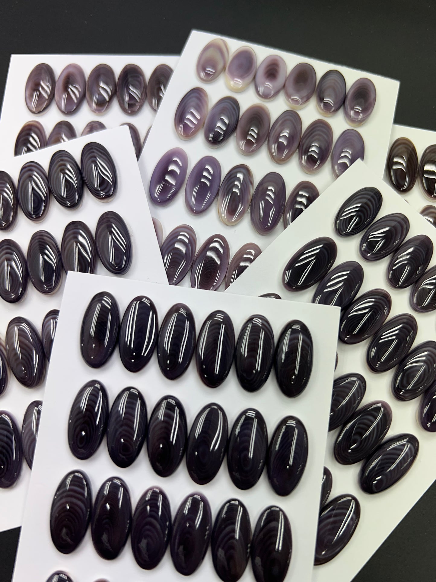 Natural Wampum Oval Cab 10x20mm - 18x25mm