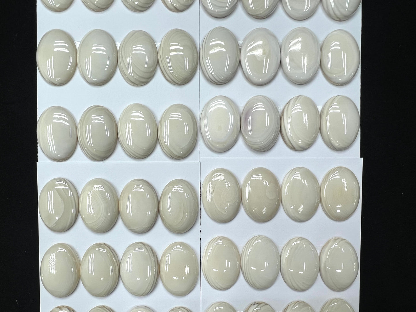 Natural White Wampum Oval Cab 13x18mm - 18x25mm