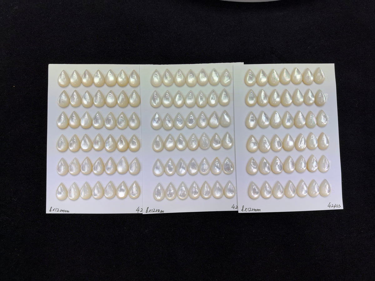 White Mother Of Pearl Teardrop Cab 6x9-12x16mm