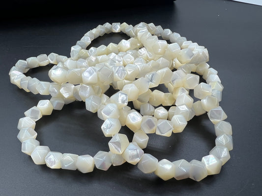 White Mother Of Pearl Fancy Cut Bracelet 8mm