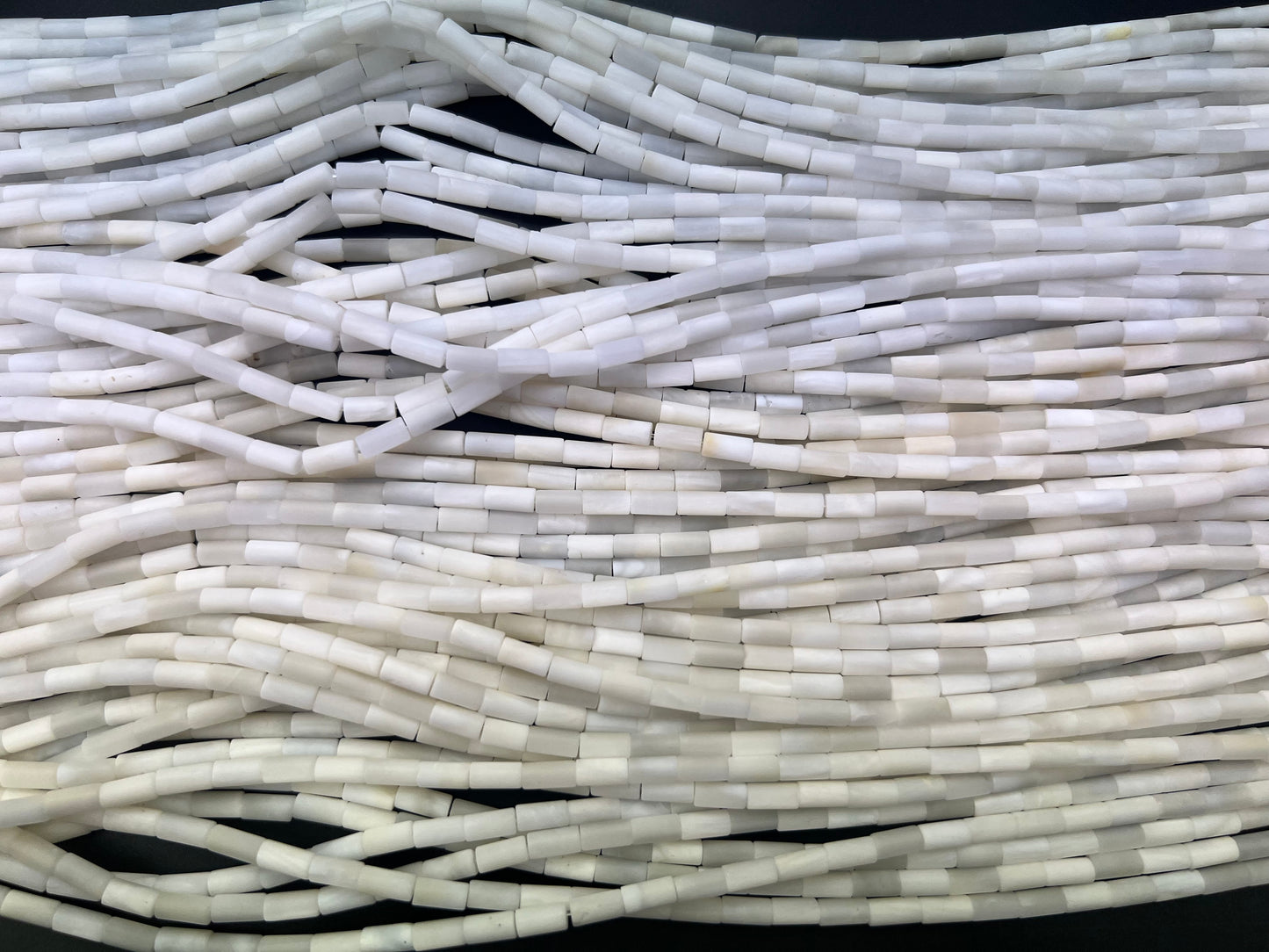 (Matt) White Wampum Tube Beads4x8mm