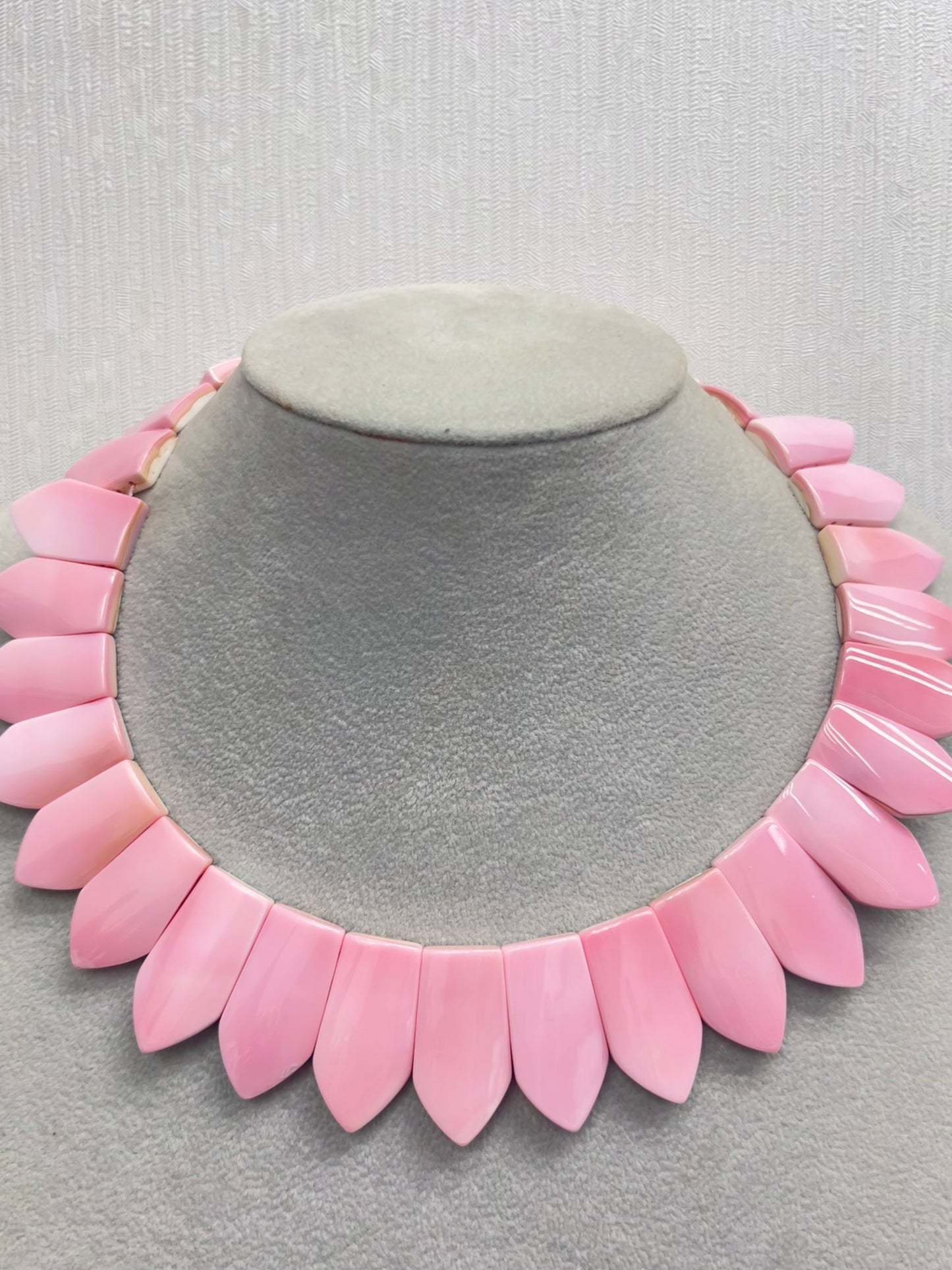 Pink Shell Shoes Shape Necklace